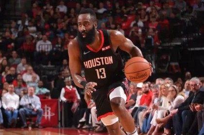  哈登里程碑助攻登顶历史前三  