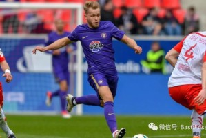  柏林赫塔主帅突然辞职，助教暂代主教练  