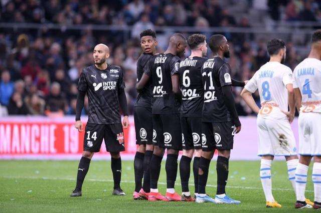  法甲联盟宣布改革升降级制度  